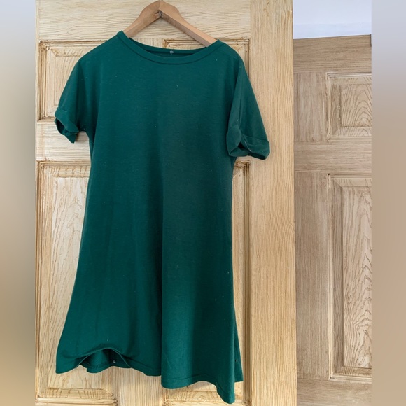 Green tee dress - Picture 2 of 2